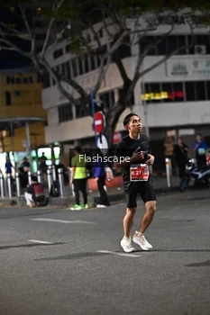 Runner Photo 1206376