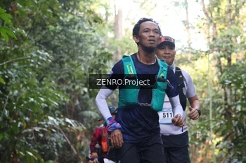 Runner Photo 1206471
