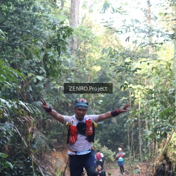 Runner Photo 1206549