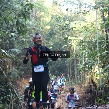 Runner Photo 1206623
