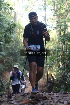 Runner Photo 1207675