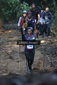 Runner Photo 1208192