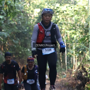 Runner Photo 1208208