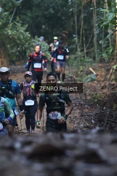 Runner Photo 1208241