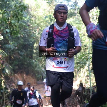 Runner Photo 1210280