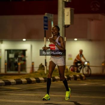 Runner Photo 1221603