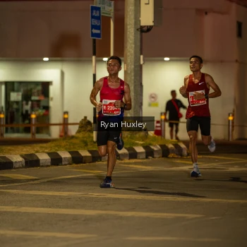 Runner Photo 1221606
