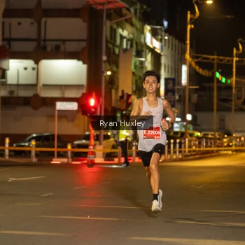 Runner Photo 1221613