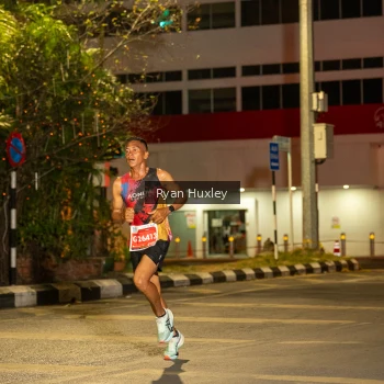 Runner Photo 1221619