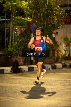 Runner Photo 1222117