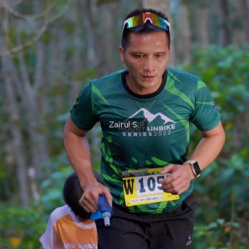 Runner Photo 1237350