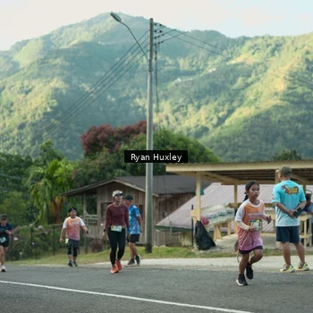 Runner Photo 1238971