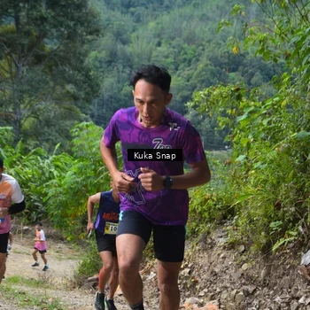 Runner Photo 1241070