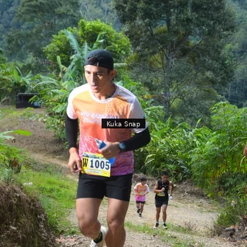 Runner Photo 1241071