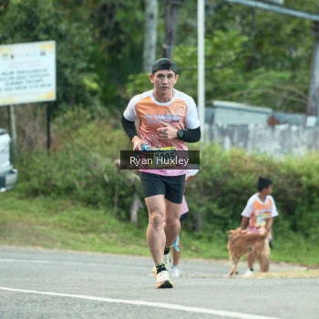 Runner Photo 1242172