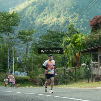 Runner Photo 1242173