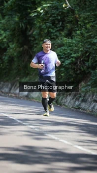 Runner Photo 1249709