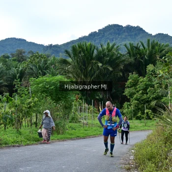 Runner Photo 1285199