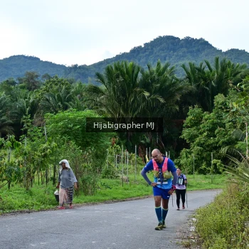 Runner Photo 1285200