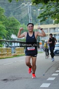 Runner Photo 1367100