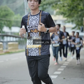 Runner Photo 1367133