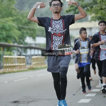 Runner Photo 1367143