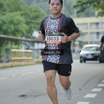 Runner Photo 1367149