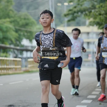 Runner Photo 1367155