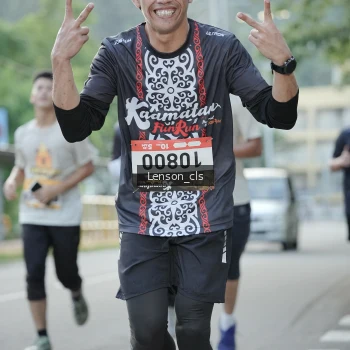Runner Photo 1367240