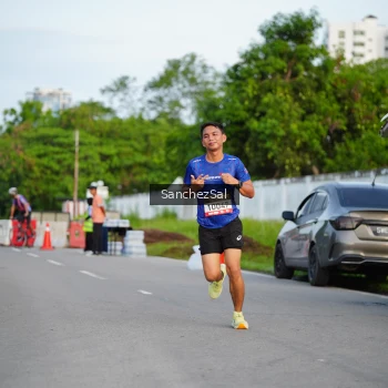 Runner Photo 1367343