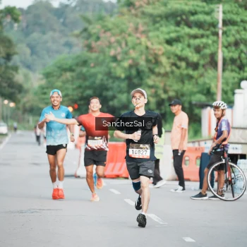 Runner Photo 1367465