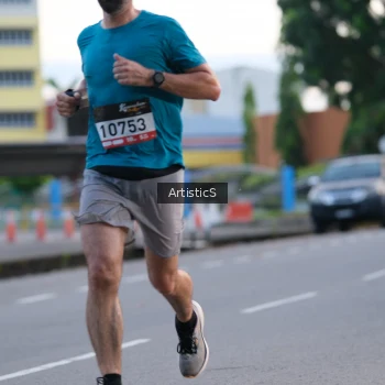 Runner Photo 1367624