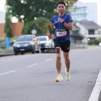 Runner Photo 1367643