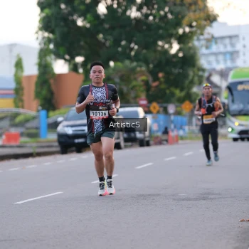 Runner Photo 1367650