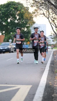 Runner Photo 1367672