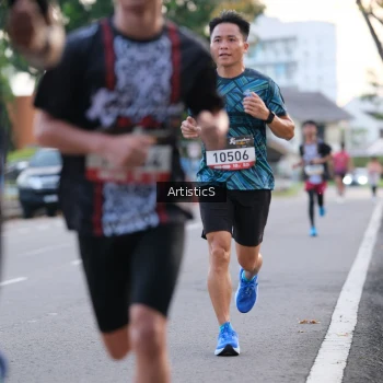 Runner Photo 1367675