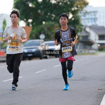 Runner Photo 1367678