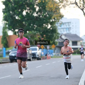 Runner Photo 1367683