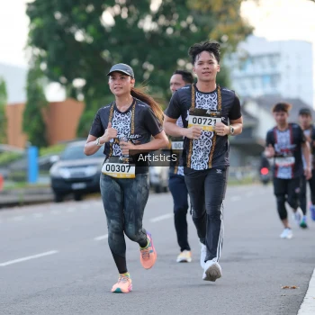 Runner Photo 1367709