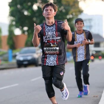 Runner Photo 1367711