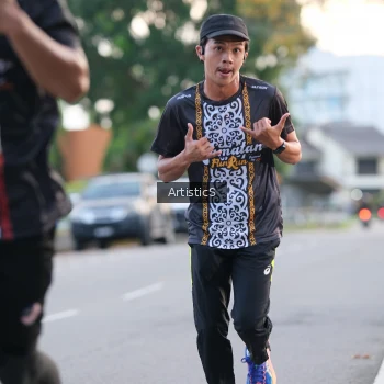Runner Photo 1367712