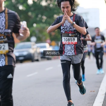 Runner Photo 1367737