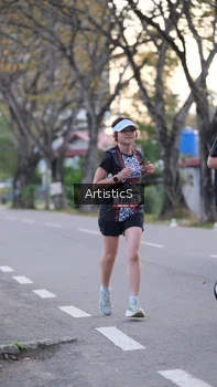 Runner Photo 1367853