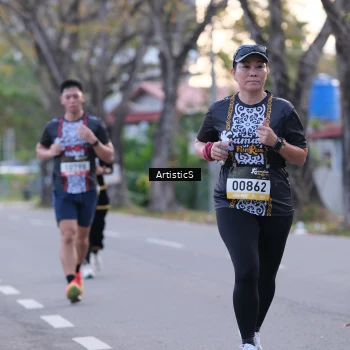 Runner Photo 1367877