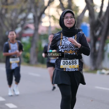 Runner Photo 1367879
