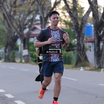 Runner Photo 1367883