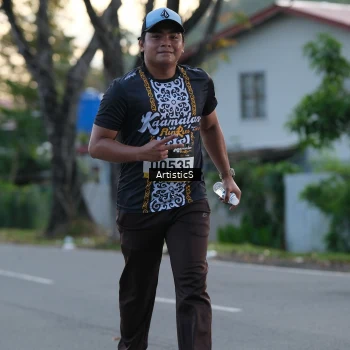 Runner Photo 1367890