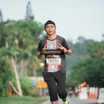 Runner Photo 1368037
