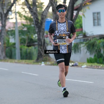Runner Photo 1368080
