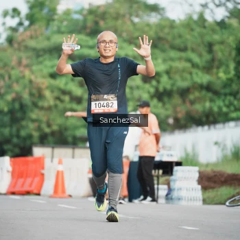 Runner Photo 1368199